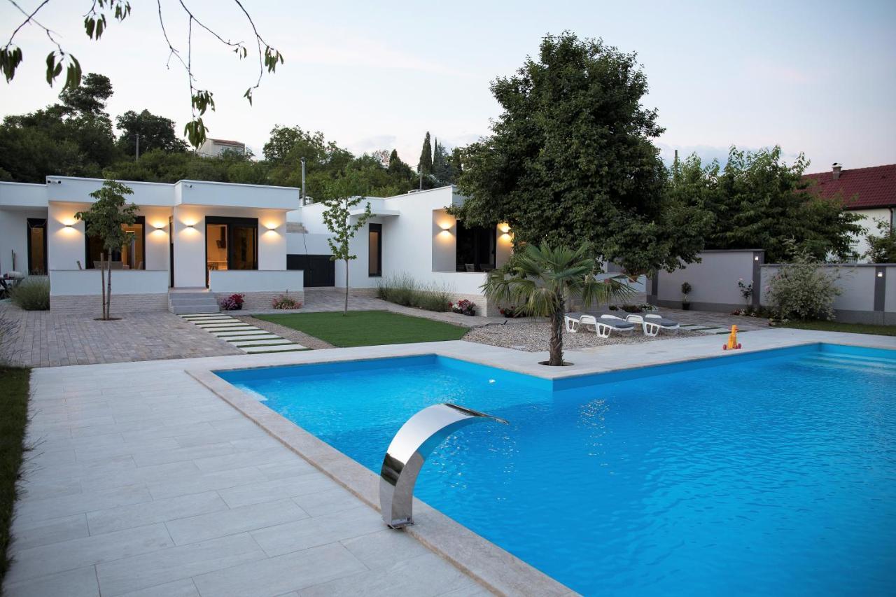Luxury Villa Magic Kosor ภายนอก รูปภาพ